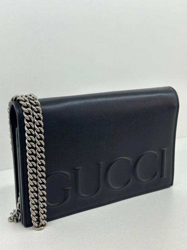 BOLSA GUCCI LOGO CHAIN WALLET E CLUTCH - Image 4