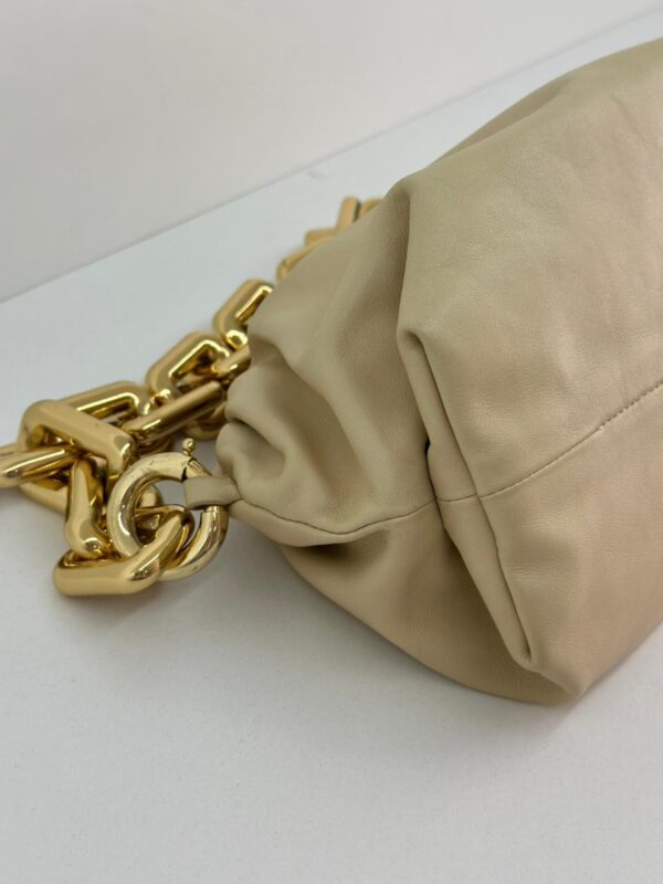 BOLSA BOTTEGA VENETA CHAIN POUCH - Image 13