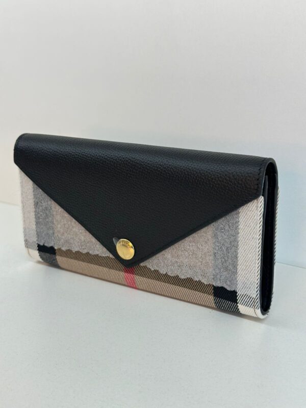 CARTEIRA BURBERRY HALTON CHECK GRAIN WALLET BLACK - Image 5