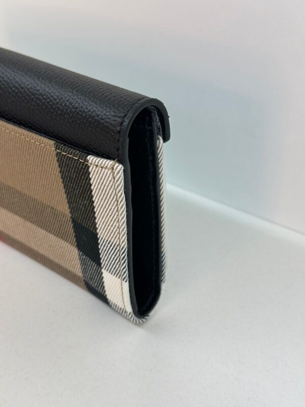 CARTEIRA BURBERRY HALTON CHECK GRAIN WALLET BLACK - Image 12
