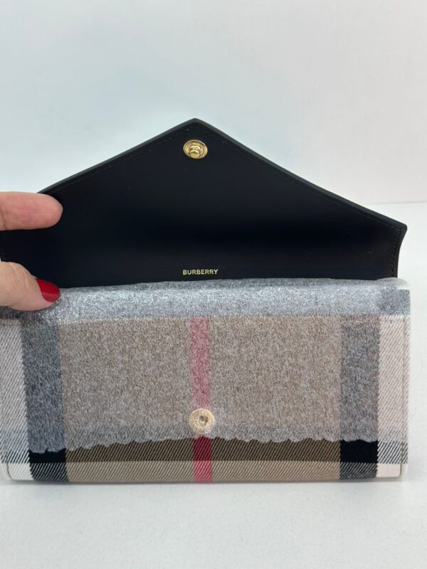 CARTEIRA BURBERRY HALTON CHECK GRAIN WALLET BLACK - Image 14