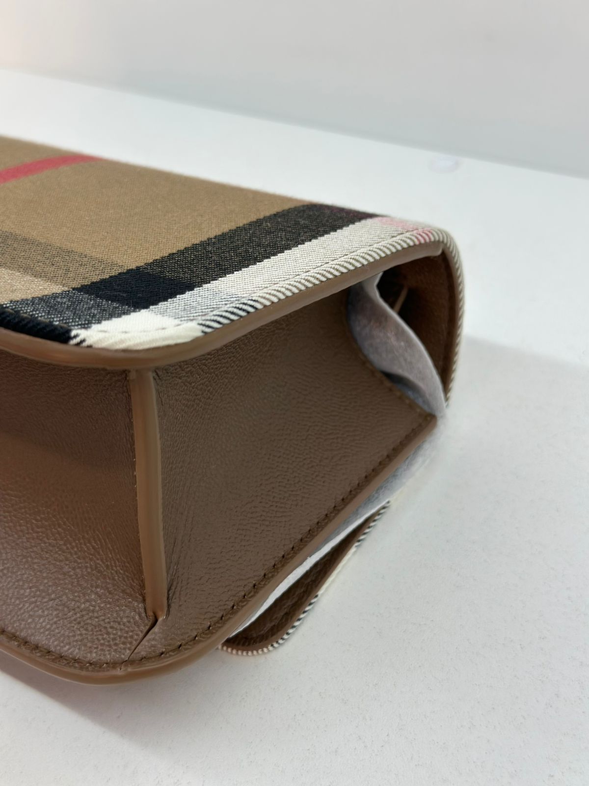BOLSA BURBERRY MADISON - Imagem 15