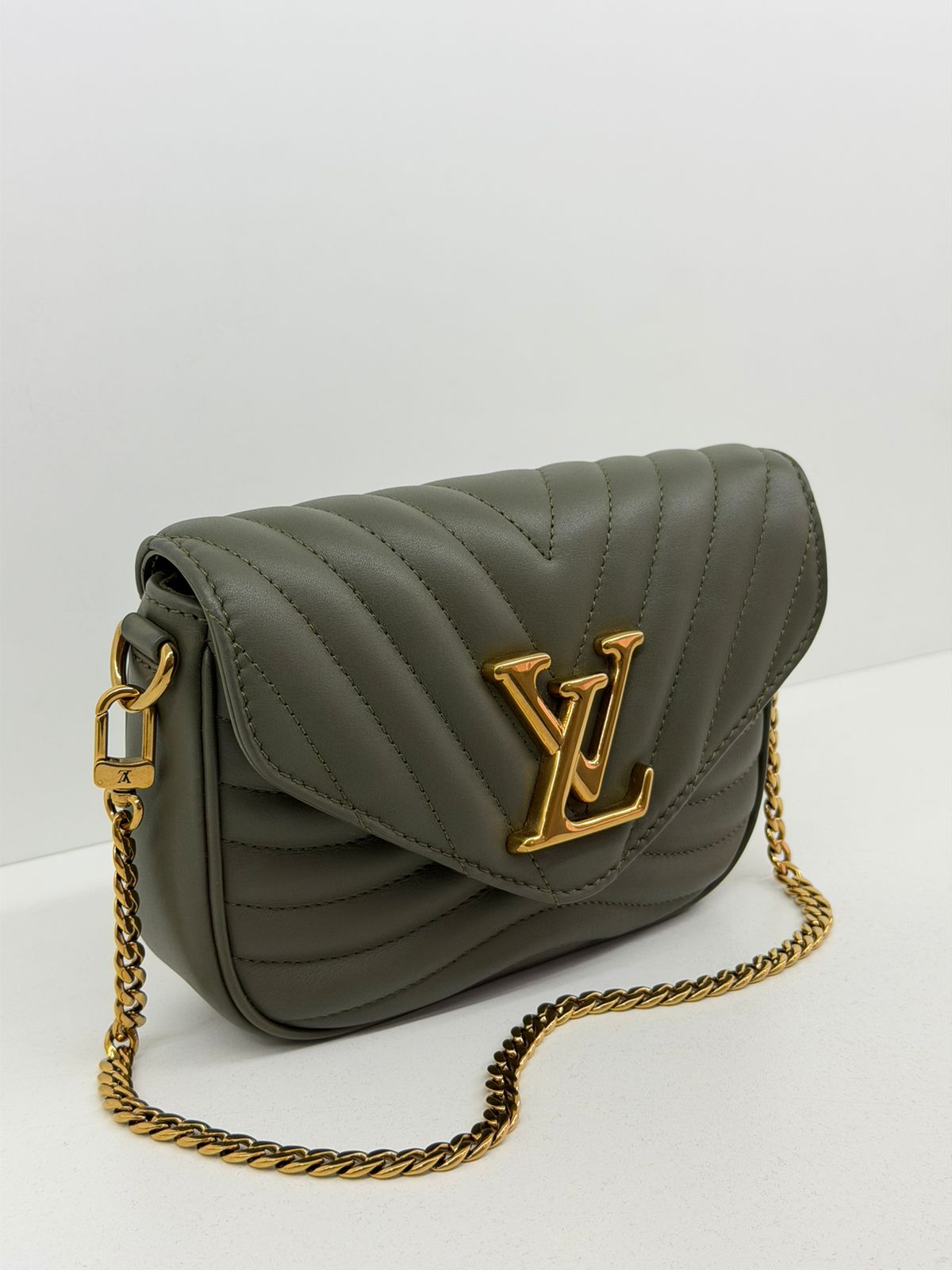 BOLSA LOUIS VUITTON NEW WAVE POCHETTE - Imagem 4