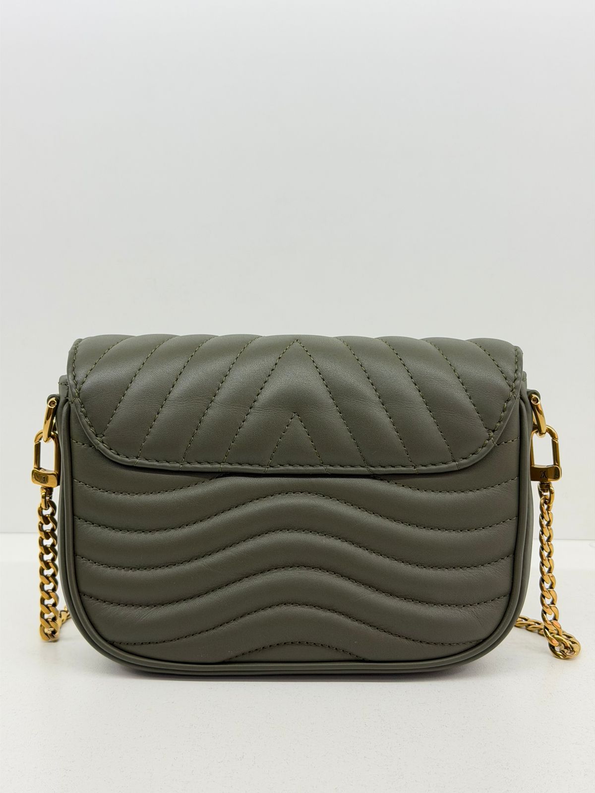 BOLSA LOUIS VUITTON NEW WAVE POCHETTE - Imagem 8