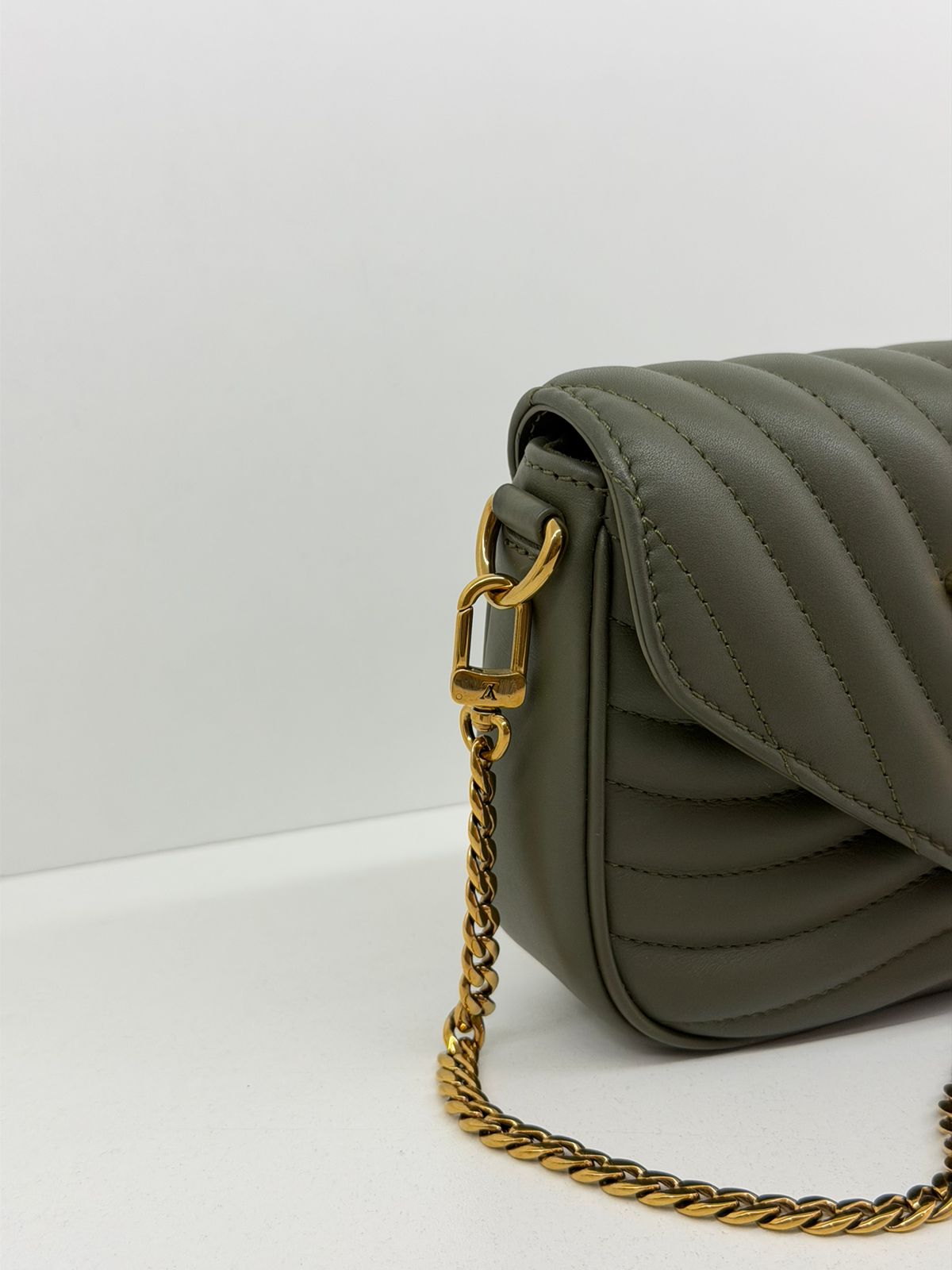 BOLSA LOUIS VUITTON NEW WAVE POCHETTE - Imagem 6