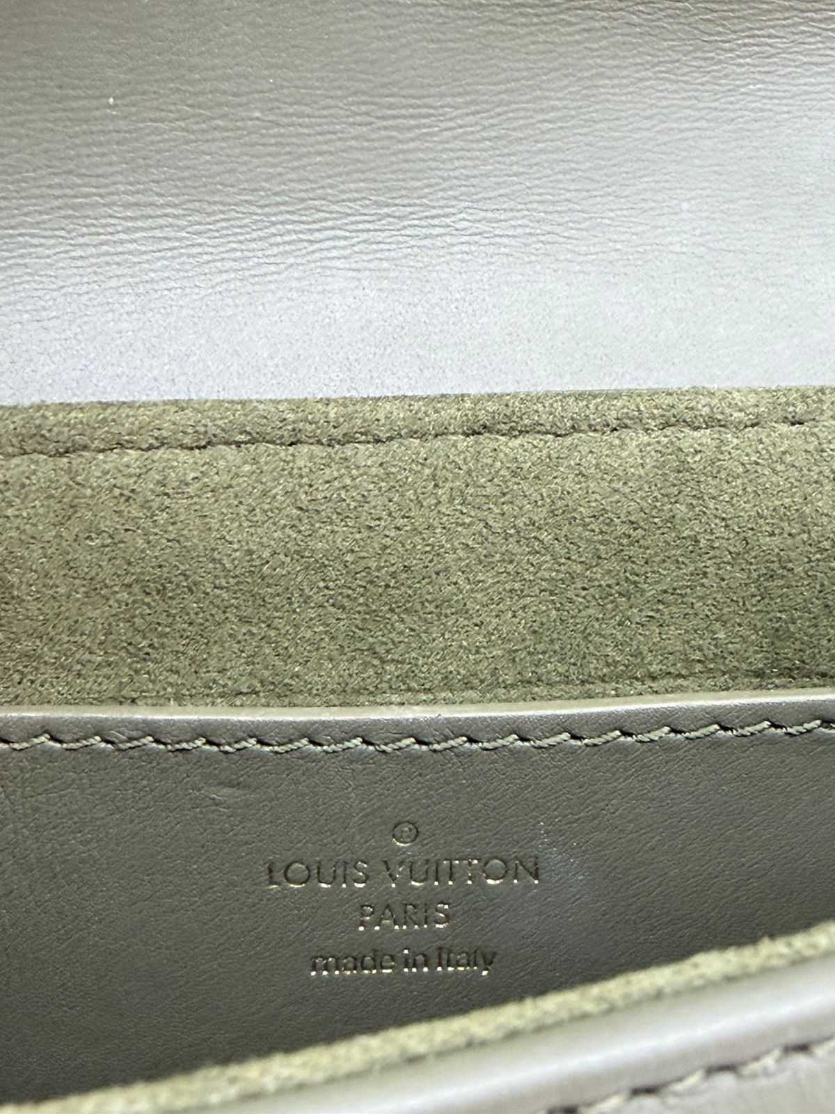 BOLSA LOUIS VUITTON NEW WAVE POCHETTE - Imagem 24