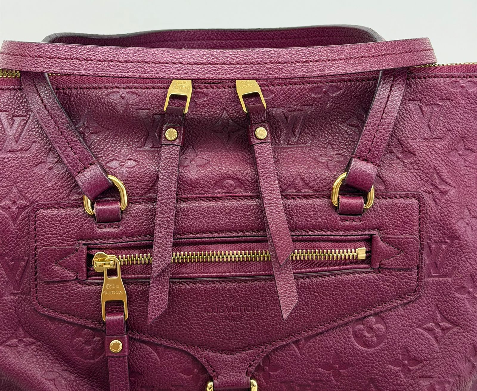 BOLSA LUIS VUITTON LUMINEUSE GM EMPREITE FUSCHSIA - Imagem 6