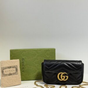 BOLSA GUCCI GG MARMONT SUPER MINI
