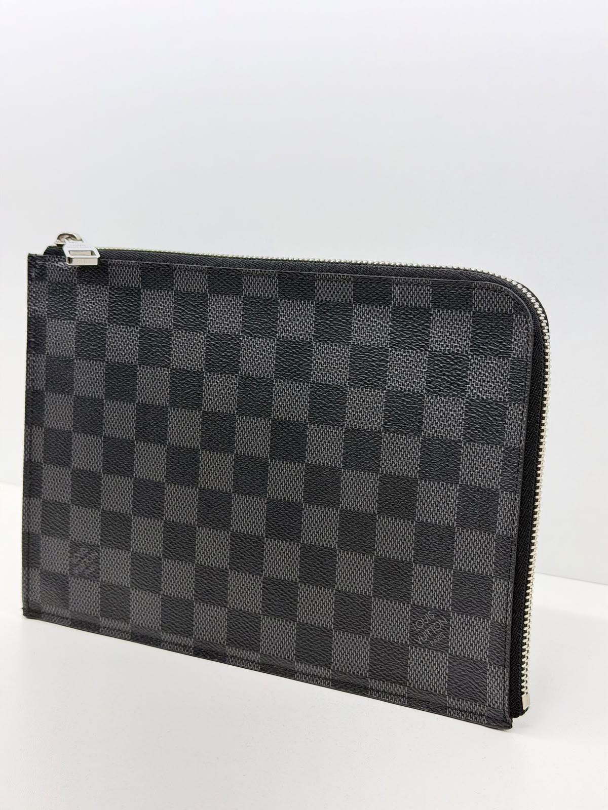 POCHETTE LOUIS VUITTON JOUR PM - Imagem 4