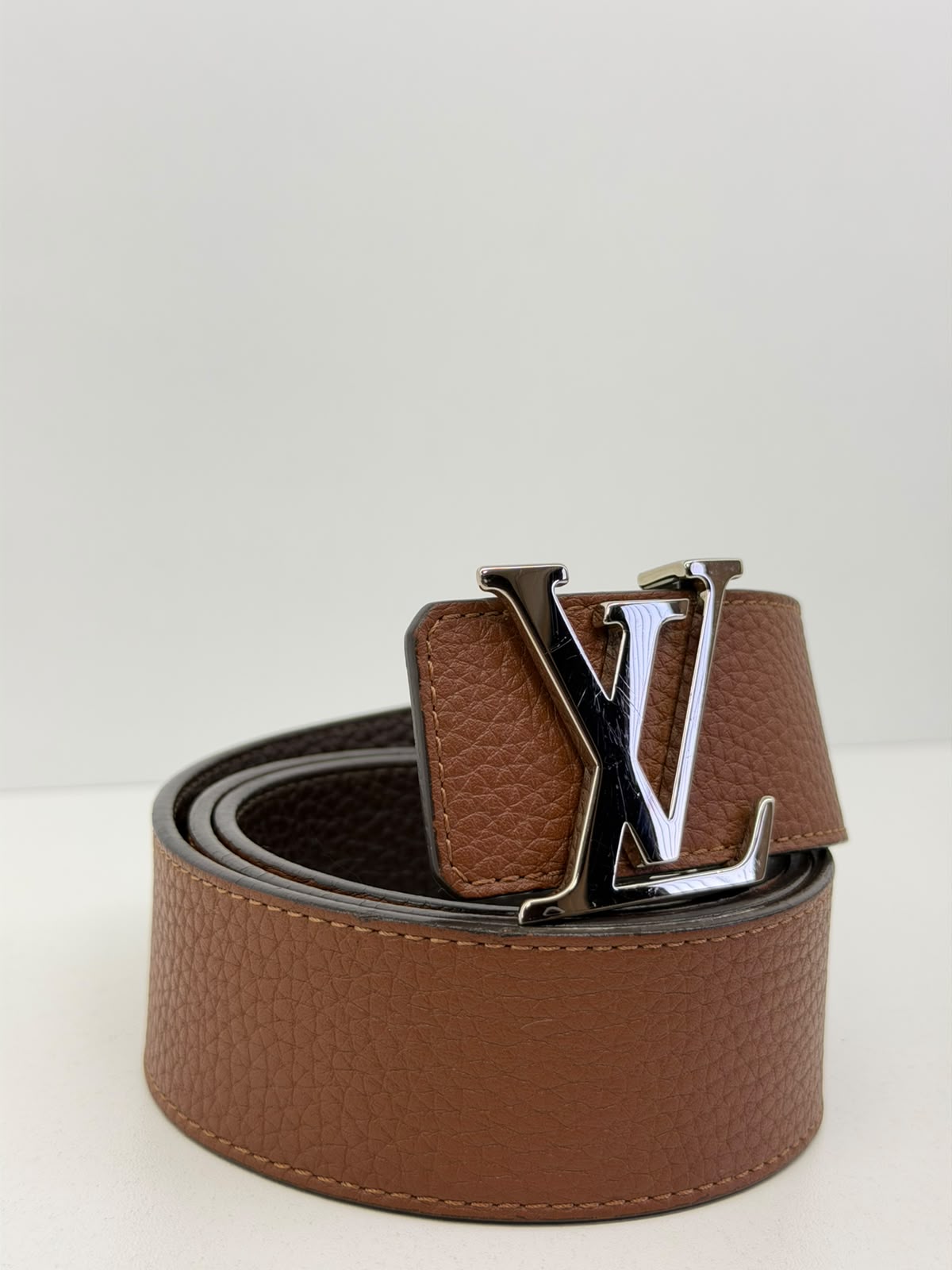 CINTO LOUIS VUITTON REVERSÍVEL INICIALES - Imagem 3