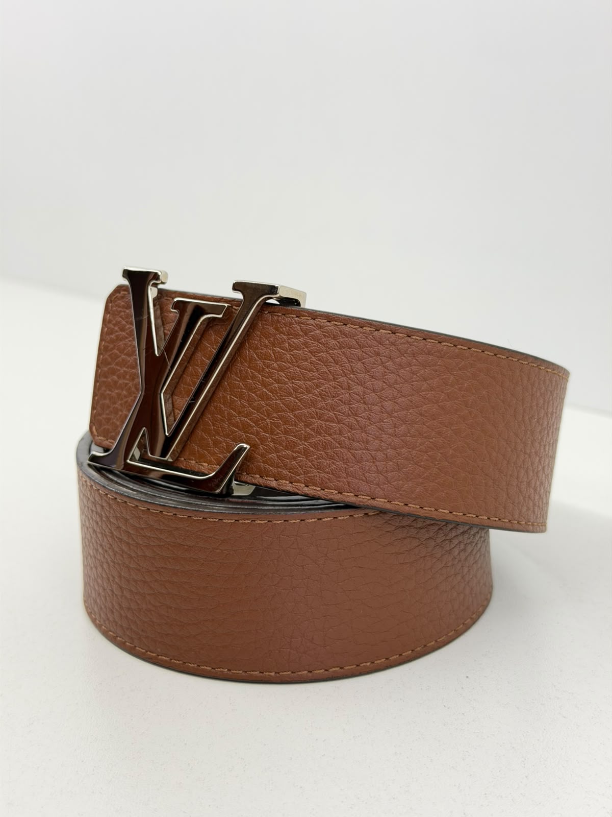 CINTO LOUIS VUITTON REVERSÍVEL INICIALES - Imagem 4