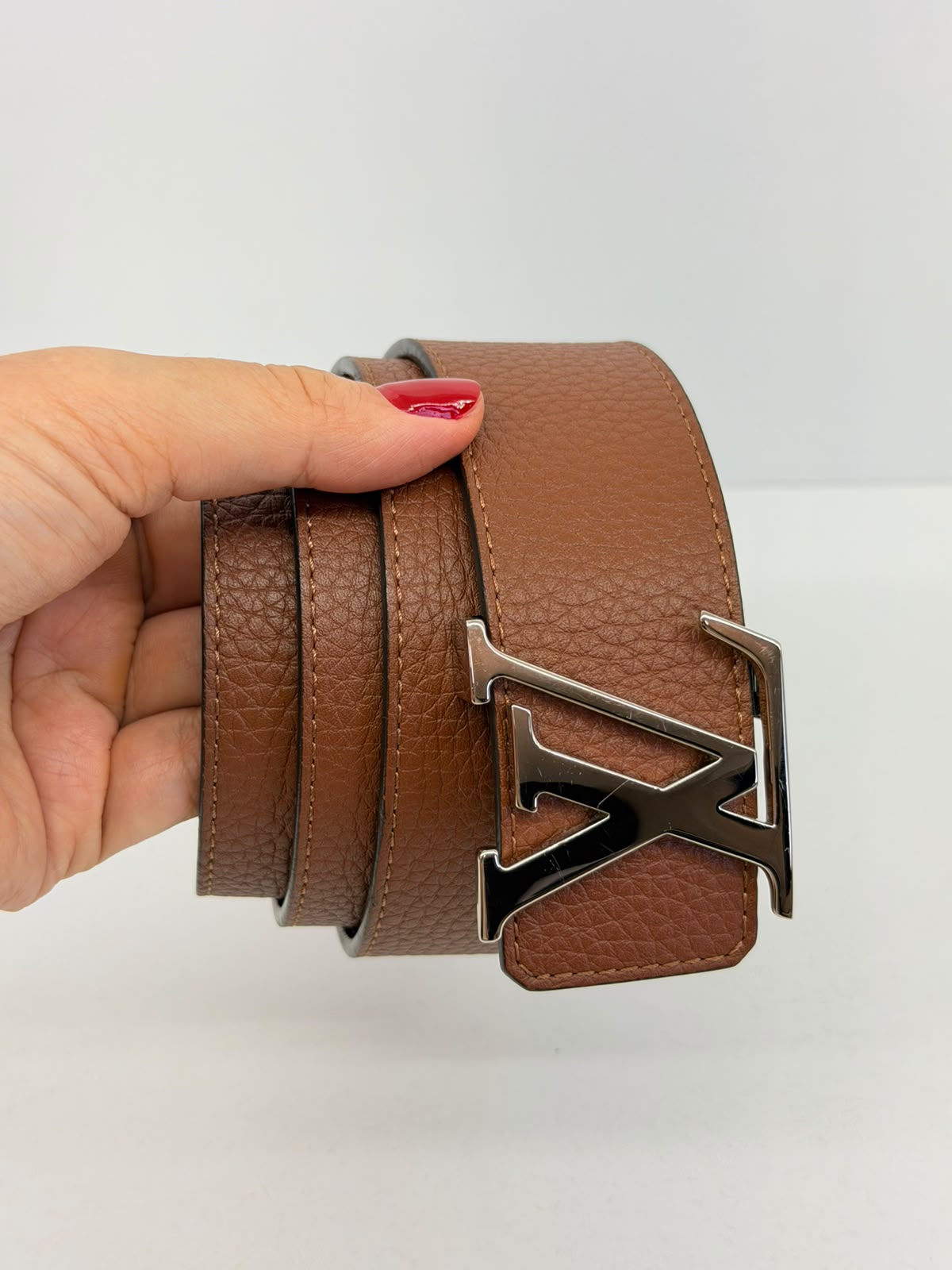 CINTO LOUIS VUITTON REVERSÍVEL INICIALES - Imagem 5