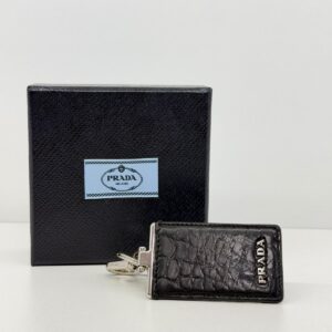 CHAVEIRO PRADA COURO CROCODILO